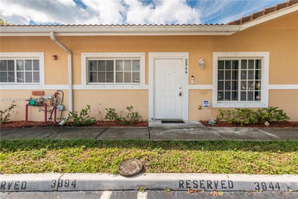 Pembroke Place, 3944 SW 48th Ave, Pembroke Park, Florida 33023, image 1