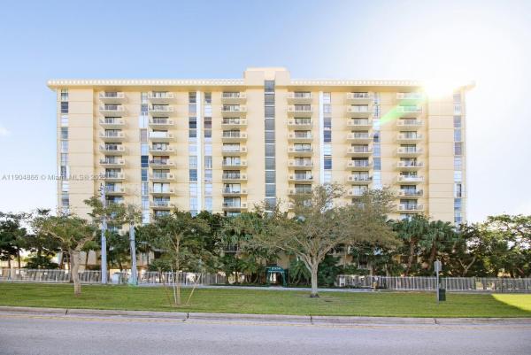 Vecino Del Mar, 2350 NE 135th St #1111, North Miami, Florida 33181, image 1