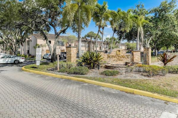 Sundance At Davie, 2846 S University Dr #4104, Davie, Florida 33328, image 1