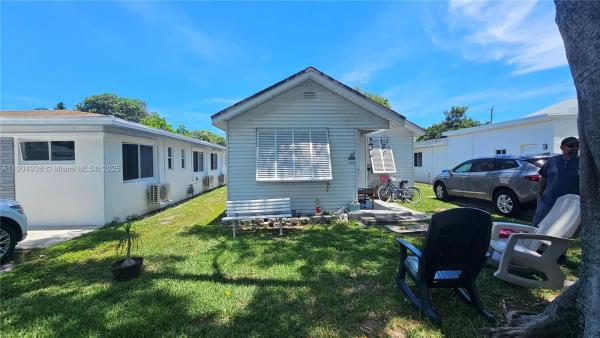 St James Court, 1209 N 17th Ct, Hollywood, Florida 33020, image 3