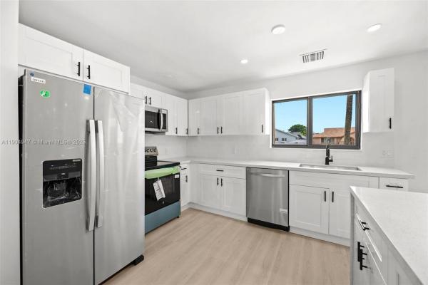 Oak Park, 20956 SW 123rd Ave, South Miami Heights, Florida 33177, image 2