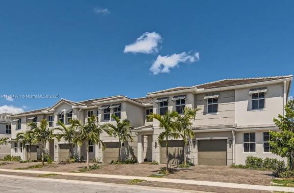 Merrick Square, 117 SW 170th Ave #117, Pembroke Pines, Florida 33027, image 1