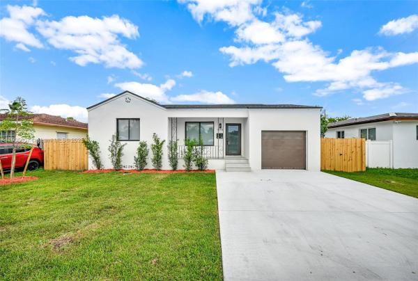 Royal Poinciana, 1918 Taft St, Hollywood, Florida 33020, image 1