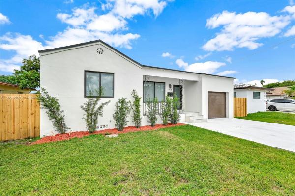 Royal Poinciana, 1918 Taft St, Hollywood, Florida 33020, image 3