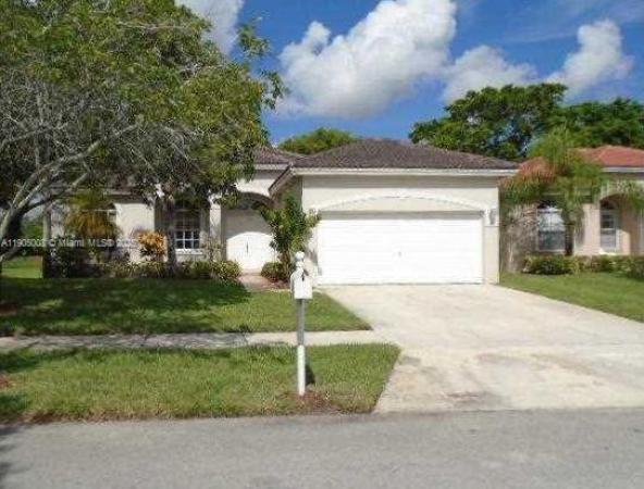 North Gate, 540 SE 23rd Ln, Homestead, Florida 33033, image 1