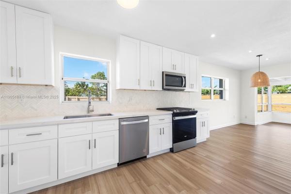 South Coral Homes, 9411 Jamaica Dr, Cutler Bay, Florida 33189, image 1