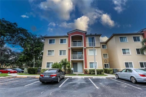 University Parc Residences, 7085 Nova Dr #109, Davie, Florida 33317, image 1