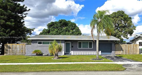 Sunrise Golf Village, 8427 NW 26th St, Sunrise, Florida 33322, image 1