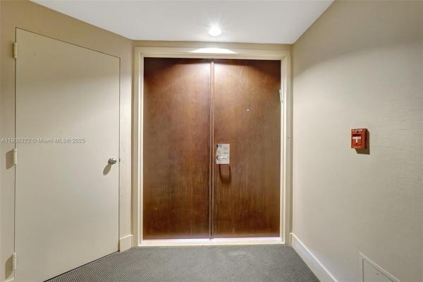 1000 Island Boulevard, 1000 W Island Blvd #2004, Aventura, Florida 33160, image 2