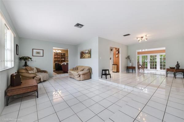 9500 SW 79th St, Unincorporated Dade County, Florida 33173, image 1