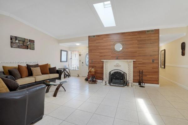 Lakes, 6103 SW 130th Ave, Kendale Lakes, Florida 33183, image 3