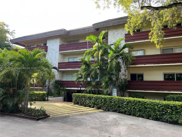 Villa Capri, 1205 Mariposa Ave #402, Coral Gables, Florida 33146, image 3