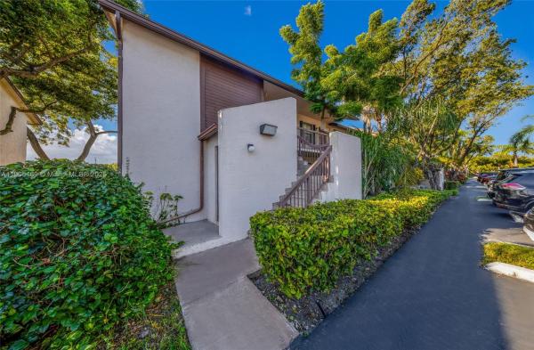 Sunrise, Florida 33351, image 1