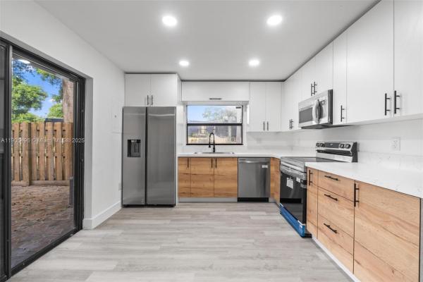 #103-26, Unincorporated Dade County, Florida 33186, image 1