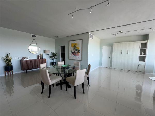 The Executive, 4925 Collins Ave #5G, Miami Beach, Florida 33140, image 1