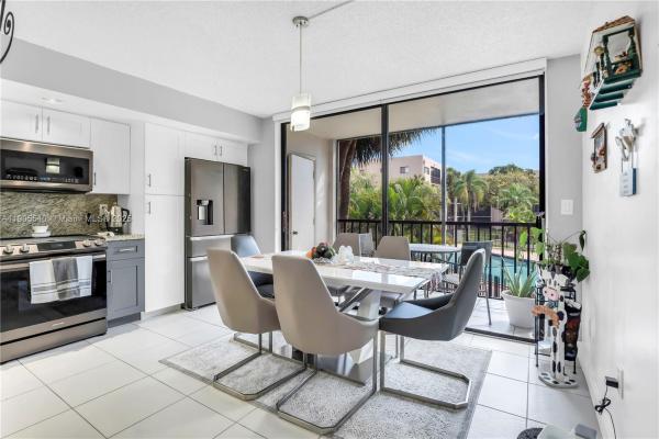 8540 SW 133rd Avenue Rd #212, Unincorporated Dade County, Florida 33183, image 1