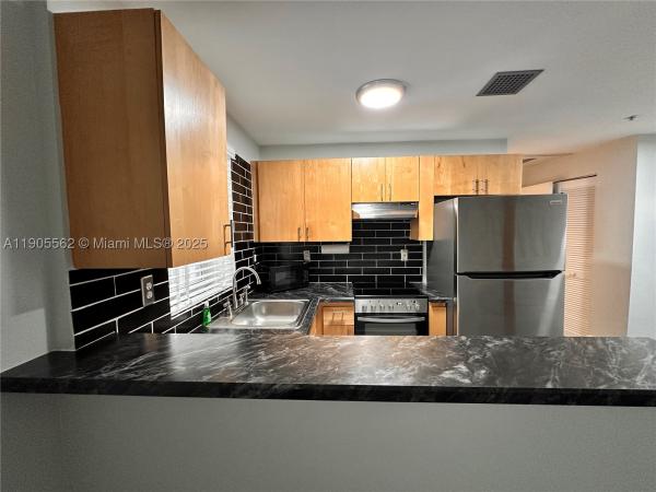 The Ruskin, 1542 Drexel Ave #107, Miami Beach, Florida 33139, image 2