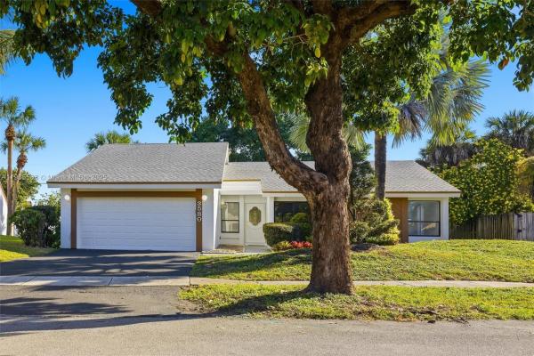 3580 NW 73rd Ave, Lauderhill, Florida 33319, image 1