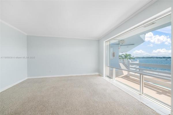 The Fairmont House, 2700 NE 135th St #48, North Miami, Florida 33181, image 3