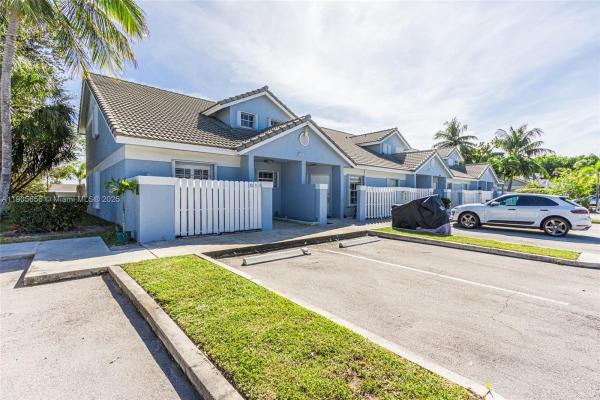 Princeton Place Townhomes, 370 SE 2nd Ave #G1, Deerfield Beach, Florida 33441, image 1
