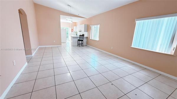 Waterside Townhomes, 13936 SW 281st Ter, Leisure City, Florida 33033, image 2