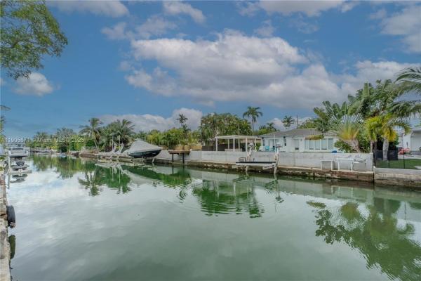 Biscayne Point, 7830 Hawthorne Ave, Miami Beach, Florida 33141, image 2
