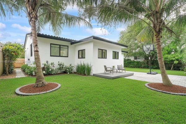 El Portal Residential, 8635 N Miami Ave, El Portal, Florida 33150, image 2