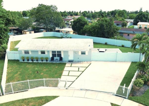 Starlightlot, 4384 NW 202nd St, Miami Gardens, Florida 33055, image 1