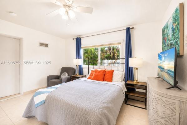 Caliban Ridge, 1690 NE 25th Ave, Pompano Beach, Florida 33062, image 3