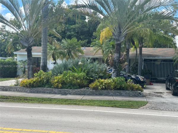 Middle River Estates, 2805 NE 16th Ave, Wilton Manors, Florida 33334, image 1