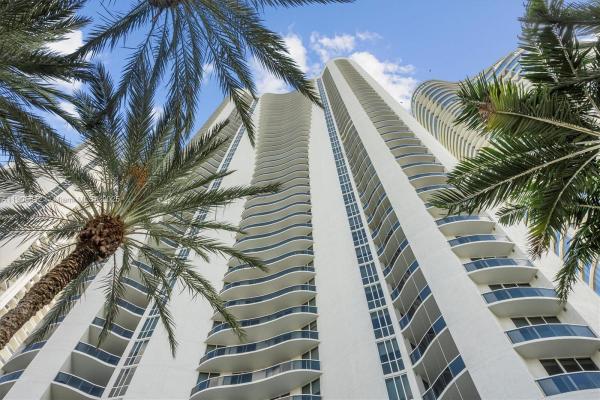 Tdr Tower 3, 15811 Collins Ave #3405, Sunny Isles Beach, Florida 33160, image 1