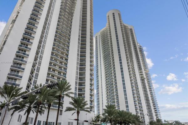 Tdr Tower 3, 15811 Collins Ave #3405, Sunny Isles Beach, Florida 33160, image 2