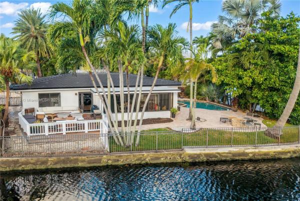 Almar Estates, 3008 NE 1st Ter, Wilton Manors, Florida 33334, image 1