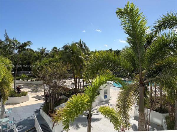 Arlen House East, 100 Bayview Dr #222, Sunny Isles Beach, Florida 33160, image 1