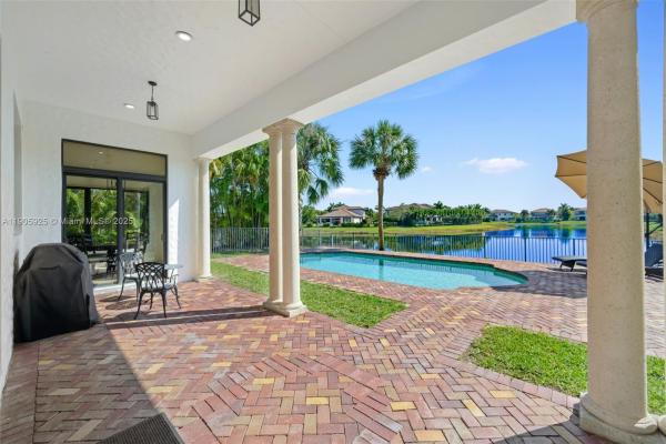 Parkland Golf & Country Club, 8162 Canopy Ter, Parkland, Florida 33076, image 2
