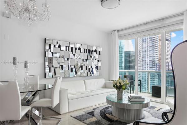 Brickell On The River North Tower, 31 SE 5th St #4018, Miami, Florida 33131, image 1