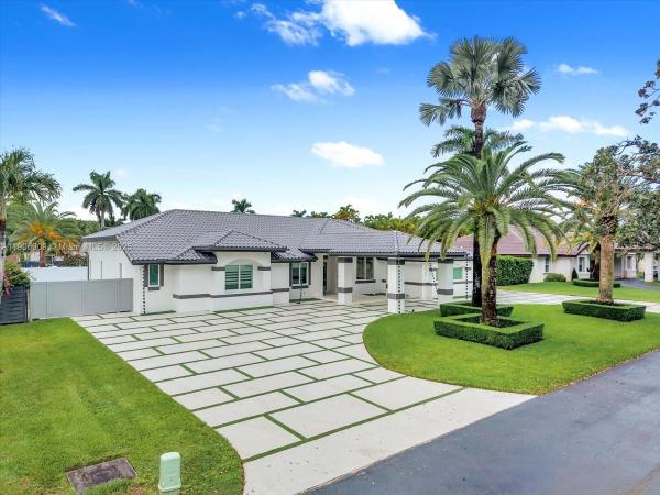 Poinciana Gardens, 7362 SW 120th Ave, Kendale Lakes, Florida 33183, image 2
