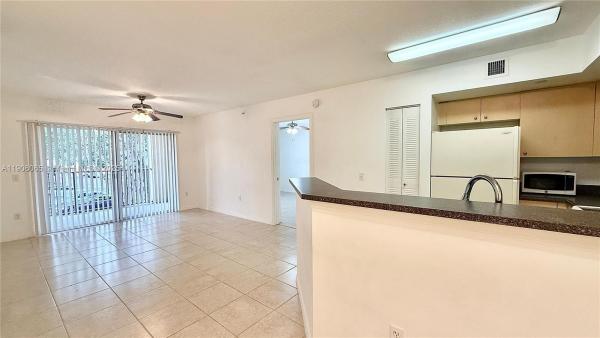 Emerald Isle At Laguna Lakes, 4211 San Marino Blvd #205, West Palm Beach, Florida 33409, image 1