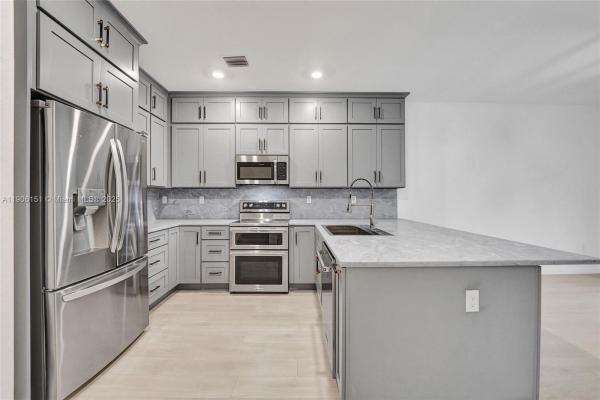 Palomino Lake, 4679 Brumby Ter, Davie, Florida 33314, image 2