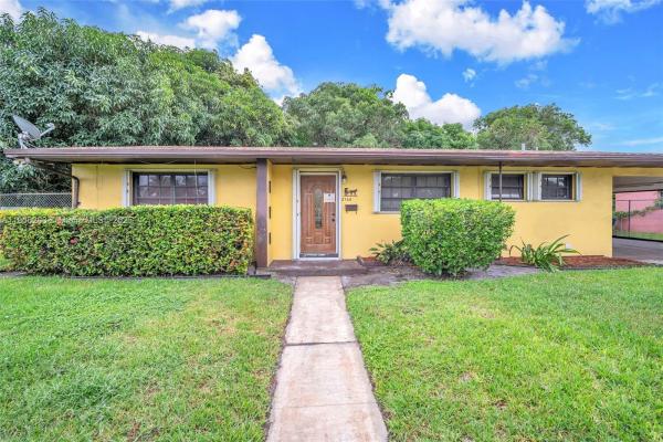 Carol City, 3750 NW 174th St, Miami Gardens, Florida 33055, image 3