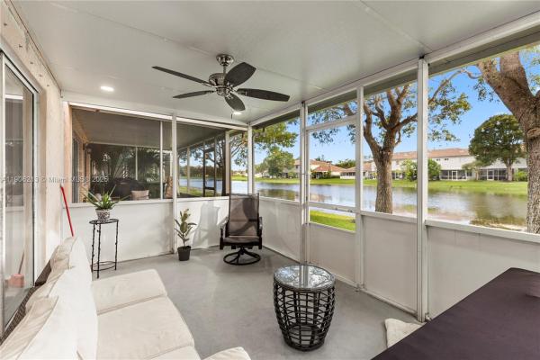Malibu Bay, 527 NW 208th Dr, Pembroke Pines, Florida 33029, image 2