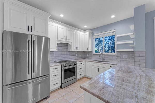 Sierra Bay, 1737 Carvelle Dr, Riviera Beach, Florida 33404, image 3