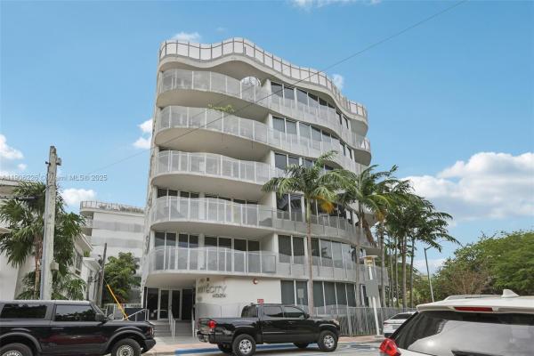 ArtePark North, 2155 Washington Ct #303, Miami Beach, Florida 33139, image 1