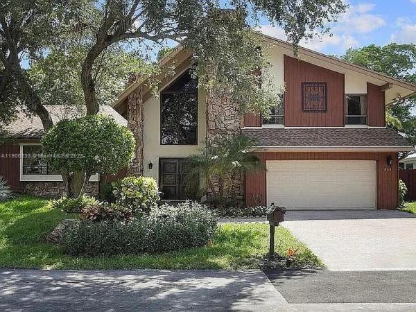 Coco Plum Estates At Jacaranda, 863 W Coco Plum Cir, Plantation, Florida 33324, image 1