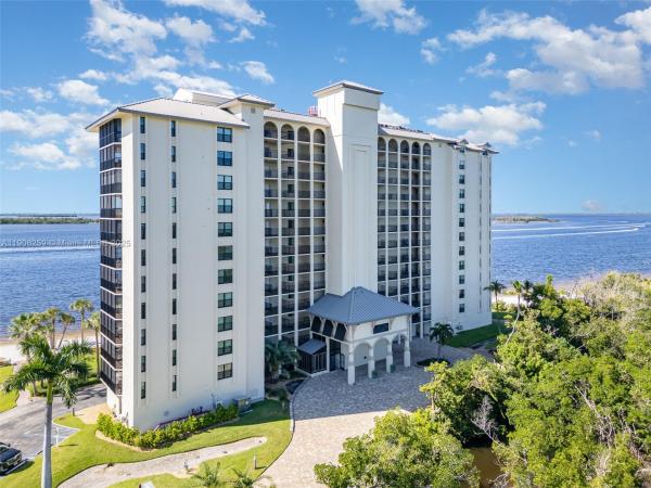 17080 Harbour Pointe Dr #713, Fort Myers, Florida 33908, image 1