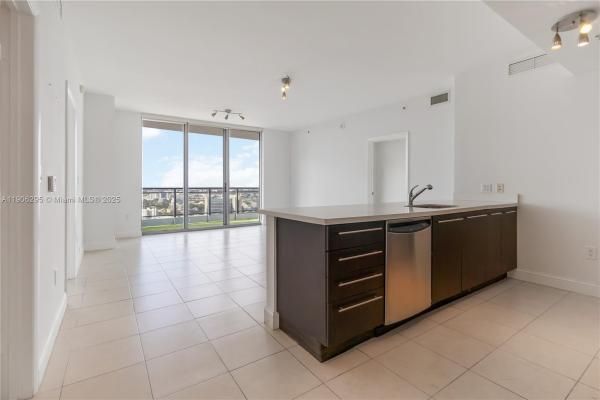 The Ivy At Riverfront, 90 SW 3rd St #4305, Miami, Florida 33130, image 1