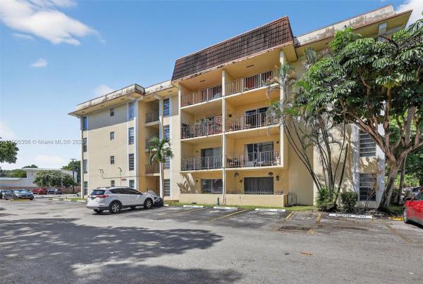 Capri Gardens, 11925 NE 2nd Ave #B105, North Miami, Florida 33161, image 1