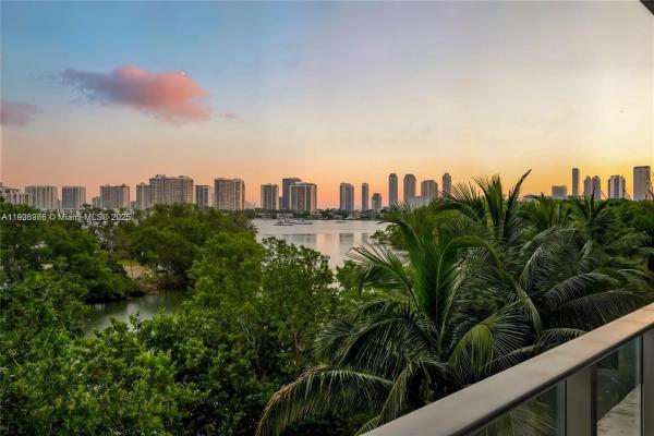 The Harbour North Tower, 16385 Biscayne Blvd #301, North Miami Beach, Florida 33160, image 1