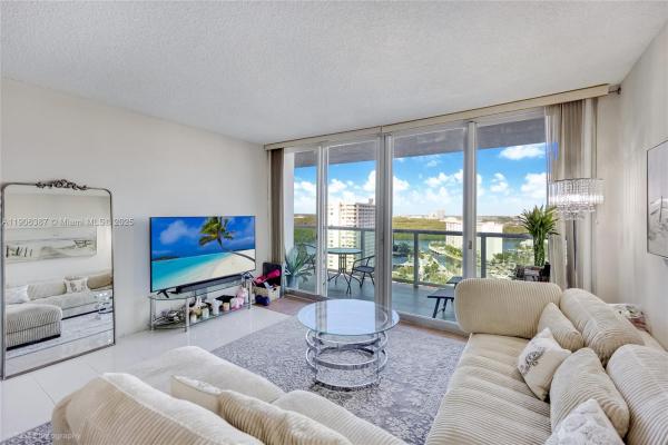 Arlen House East, 100 Bayview Dr #2102, Sunny Isles Beach, Florida 33160, image 1