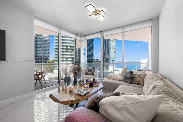 Platinum, 480 NE 30th St #904, Miami, Florida 33137, image 1